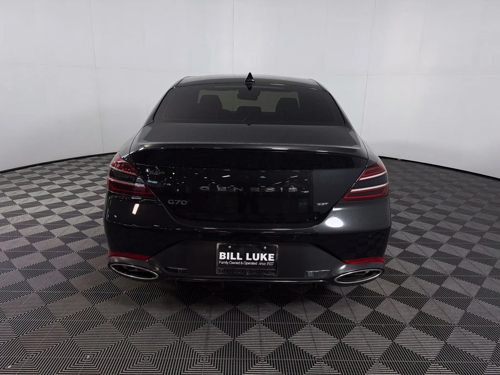 Used 2026 Black Genesis 3.3T Sport Prestige image 7