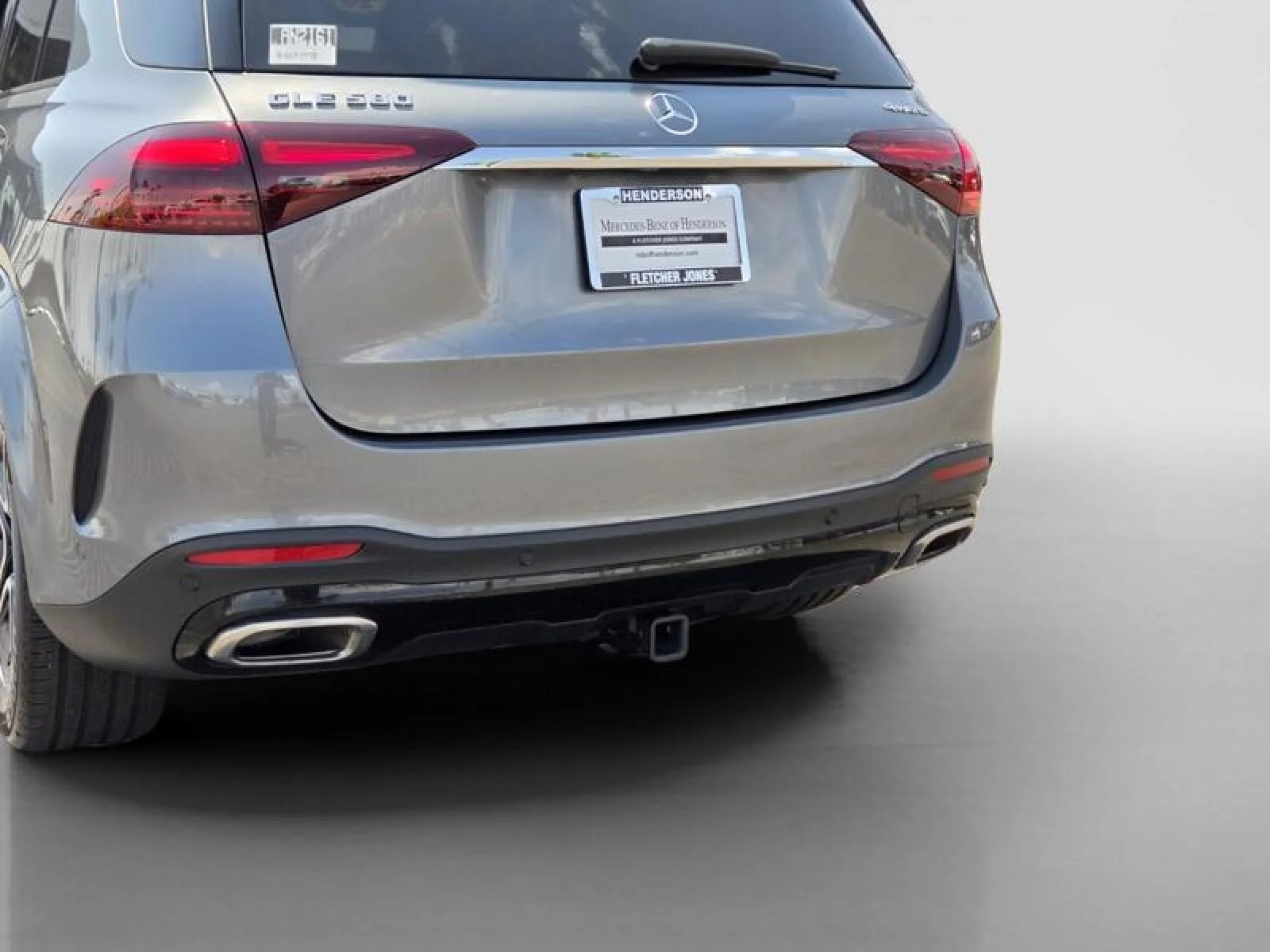 Certified Used 2025 Selenite Grey Metallic Mercedes-Benz GLE 580 image 4
