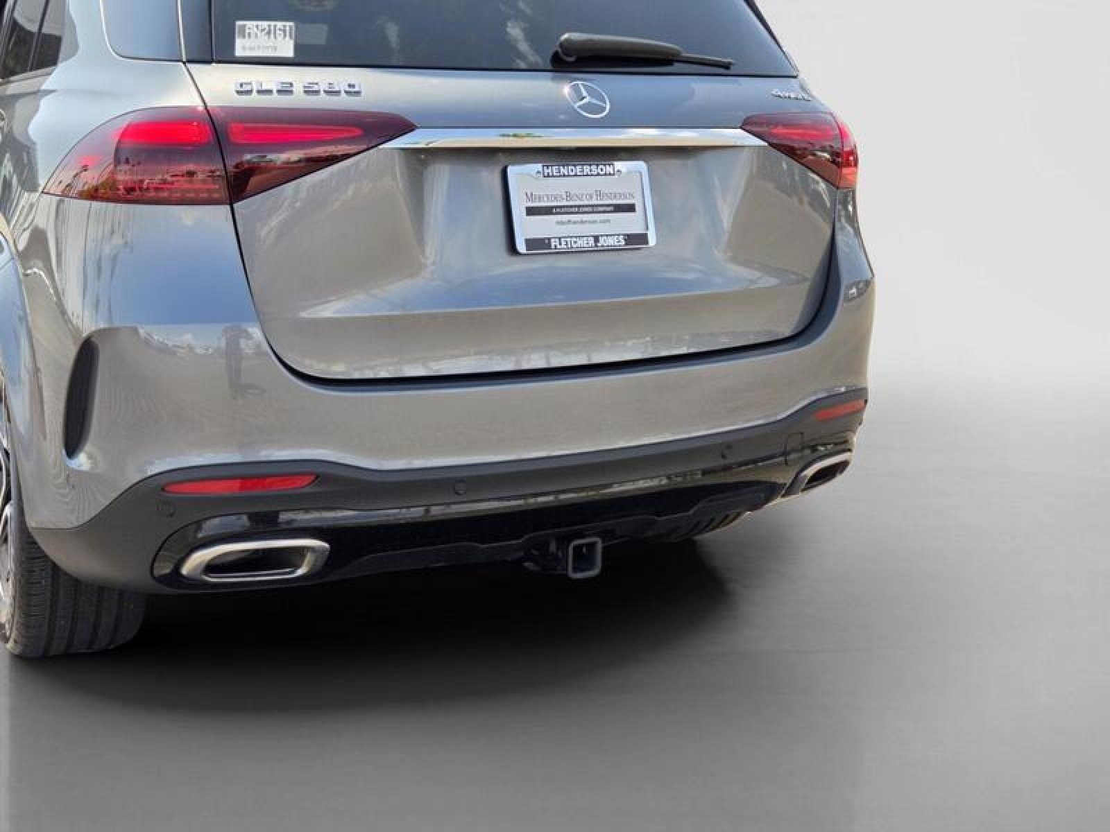 Certified Used 2025 Selenite Grey Metallic Mercedes-Benz GLE 580 image 4