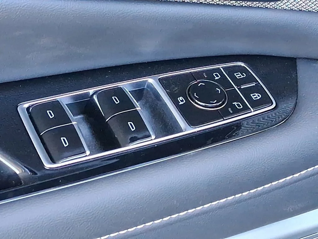 2026 Cadillac OPTIQ Sport - Photo 21