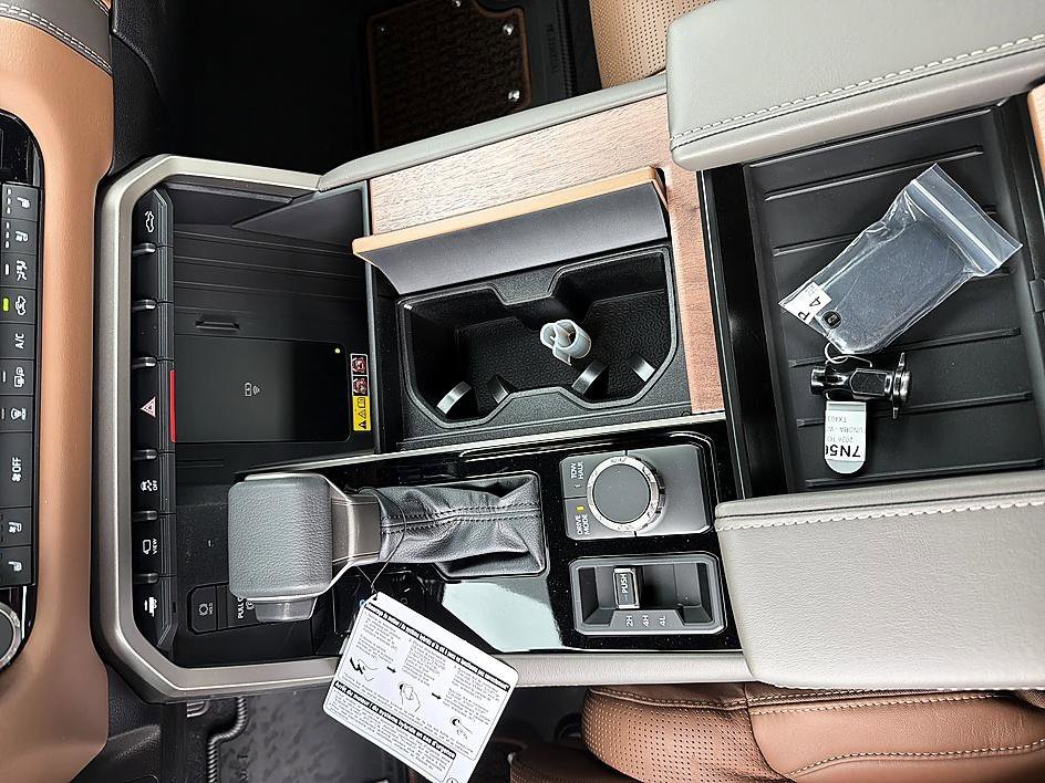2026 Toyota Tundra 1794 Edition - Photo 17