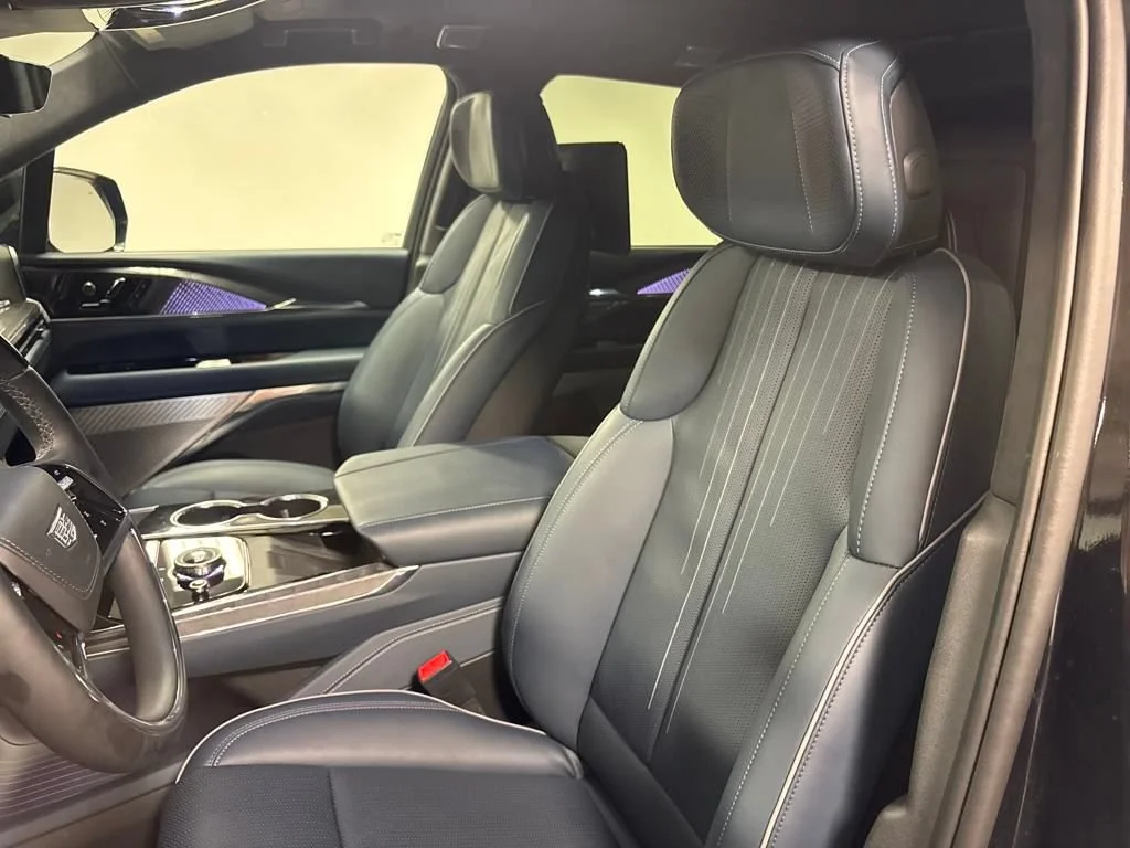 2025 Cadillac Escalade IQ Sport 2 - Photo 25