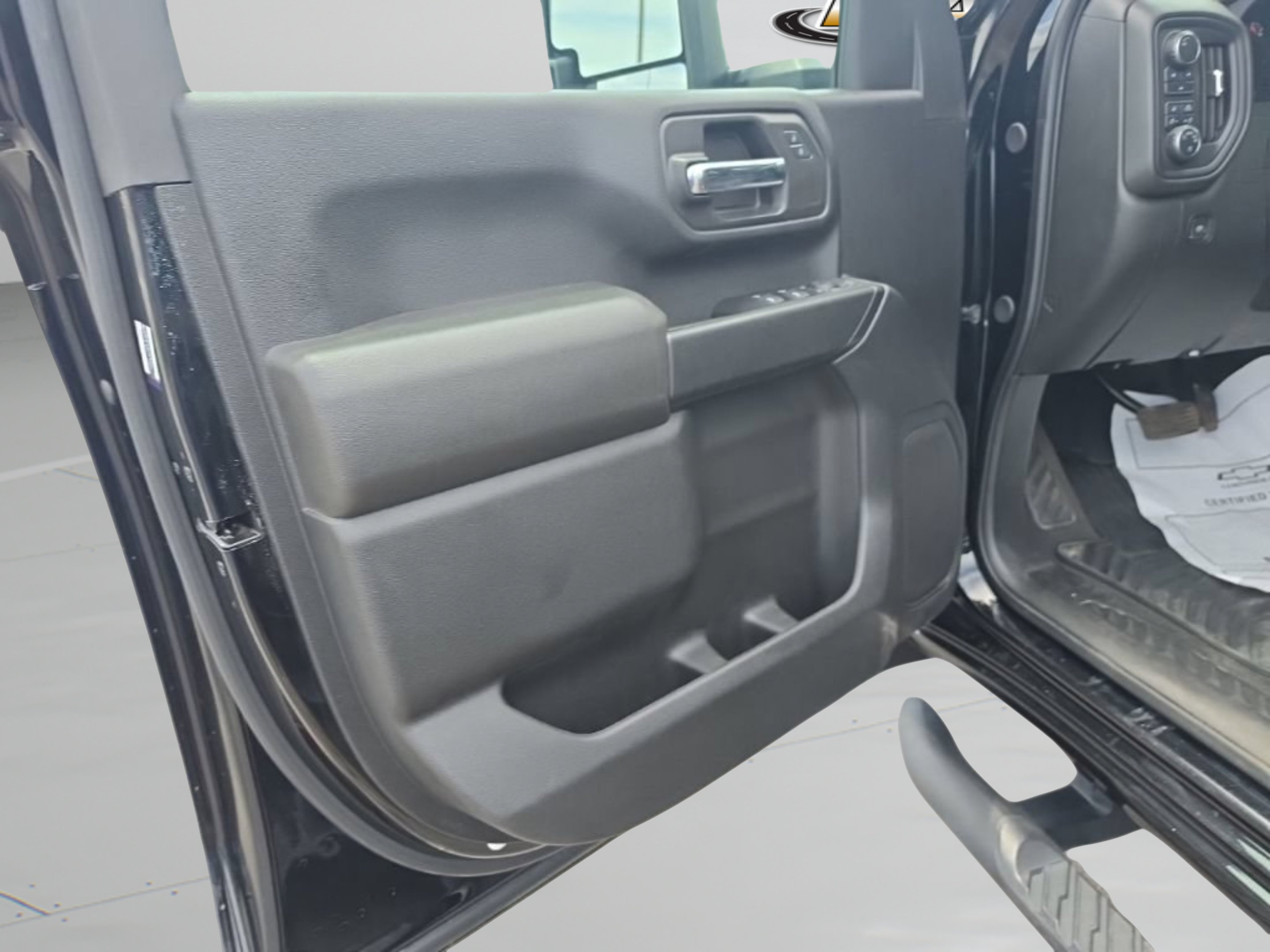 Used 2024 Black Chevrolet Custom image 11