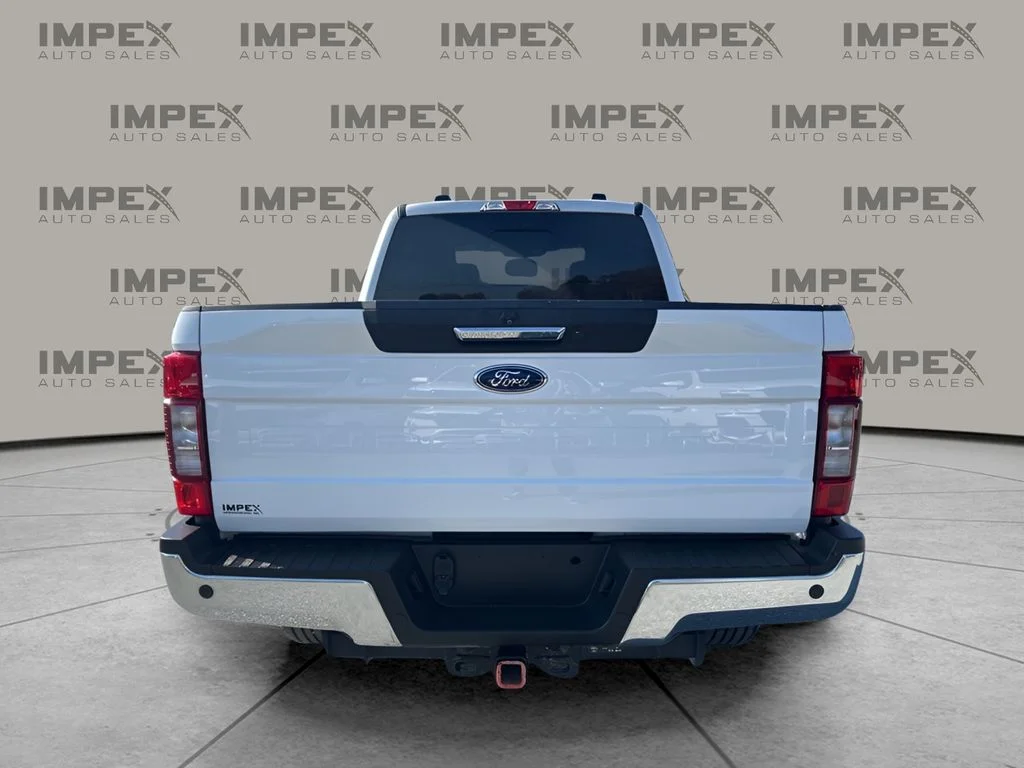 Used 2022 White Ford Lariat image 4