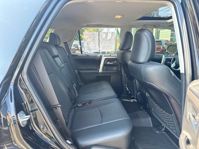 Used 2017 Midnight Black Metallic Toyota SR5 image 10