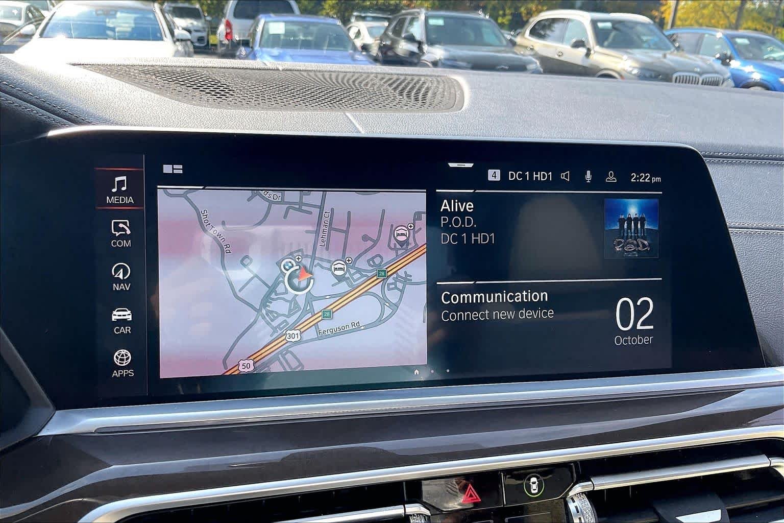 Used 2021 Mineral White Metallic BMW xDrive40i image 36