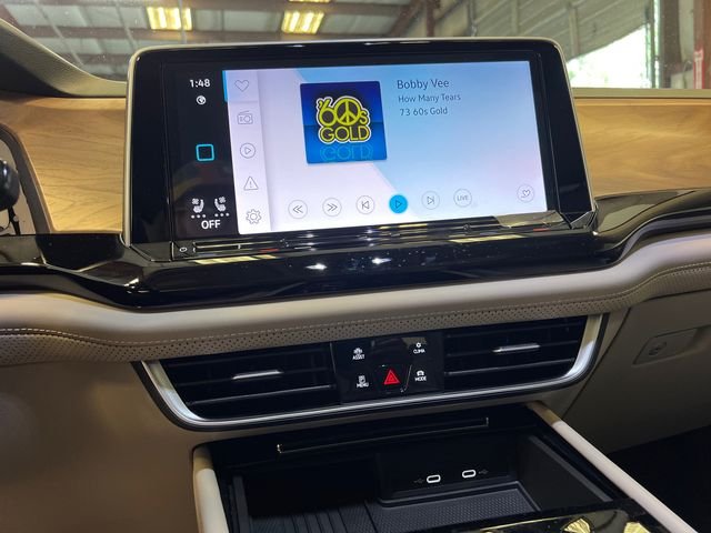 New 2026 White Volkswagen 2.0T SE w/Technology image 17