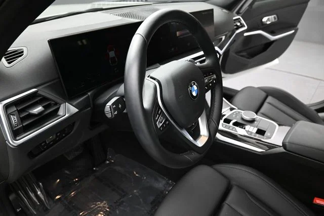 Used 2023 White BMW 330i xDrive image 18