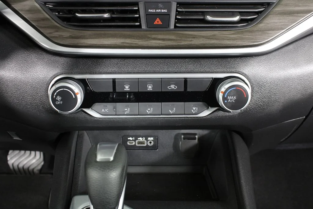 2025 Nissan Altima SV - Photo 25
