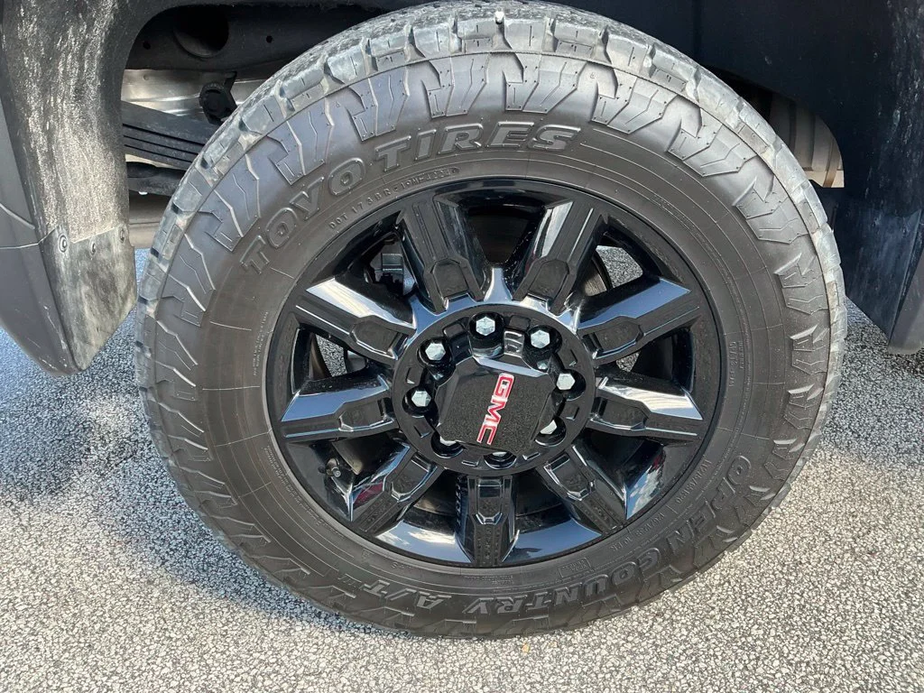 Used 2025 White GMC Pro image 15