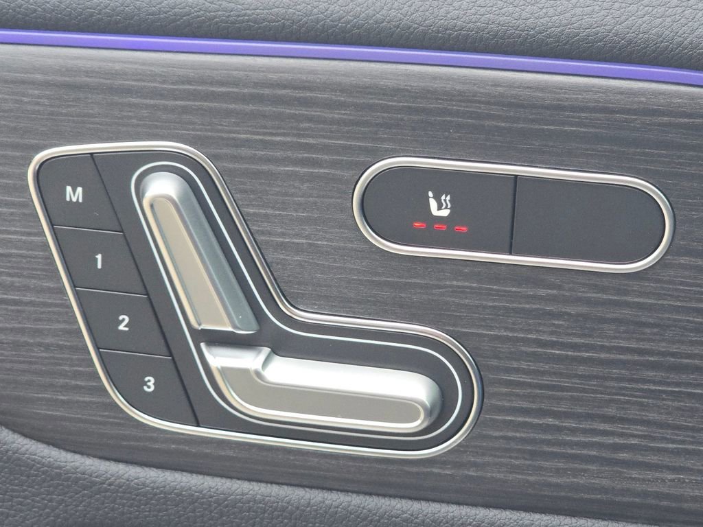 New 2026 Mountain Grey Metallic Mercedes-Benz GLA 250 image 43