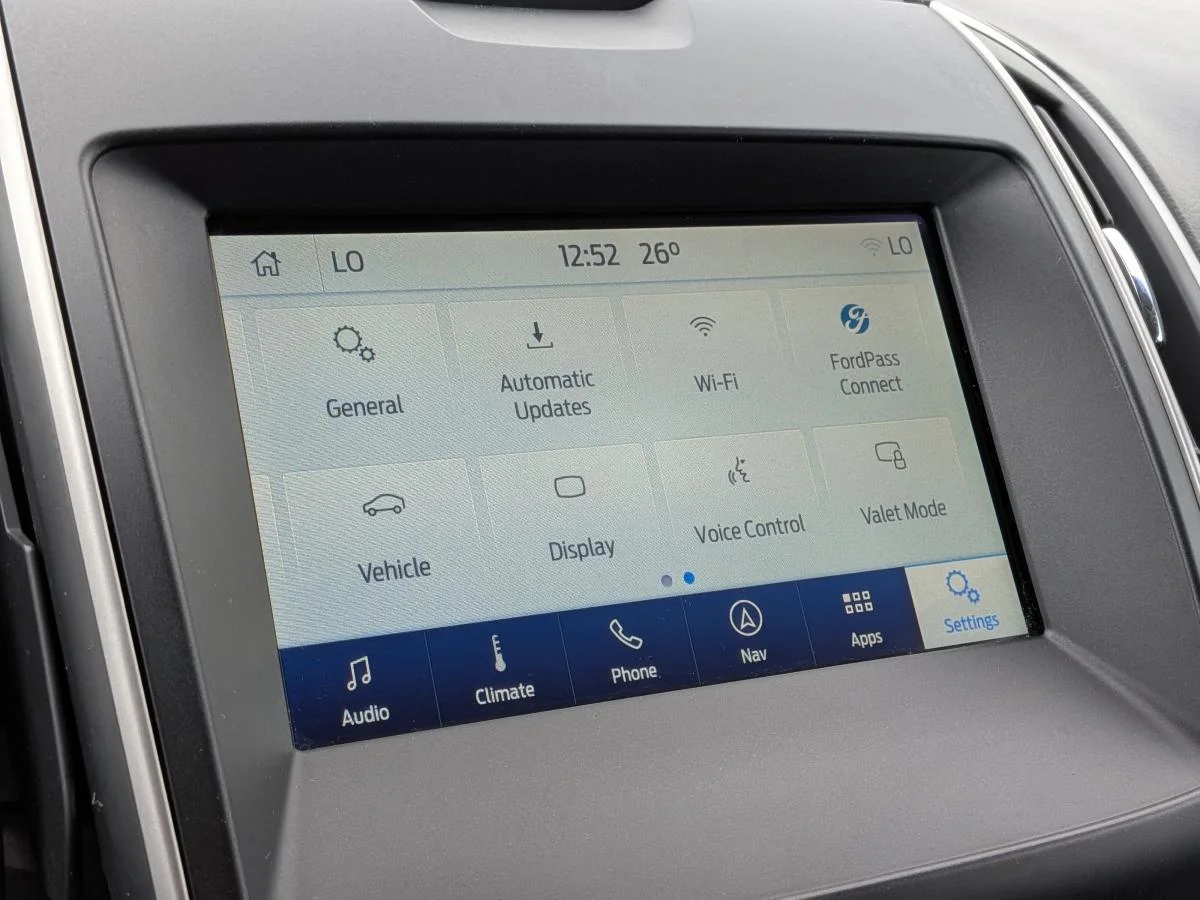 Used 2019 White Ford Sel Awd image 24