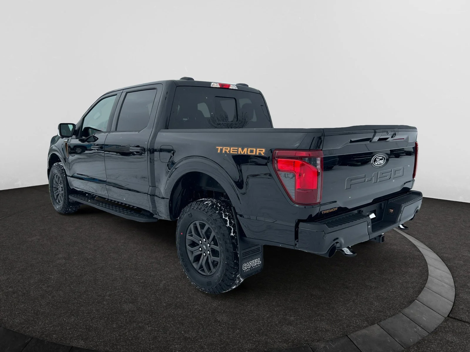 New 2026 Agate Black Metallic Ford Tremor image 3
