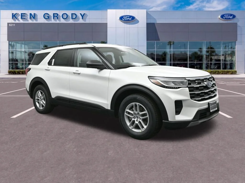 2026 Ford Explorer Active 4WD's photo