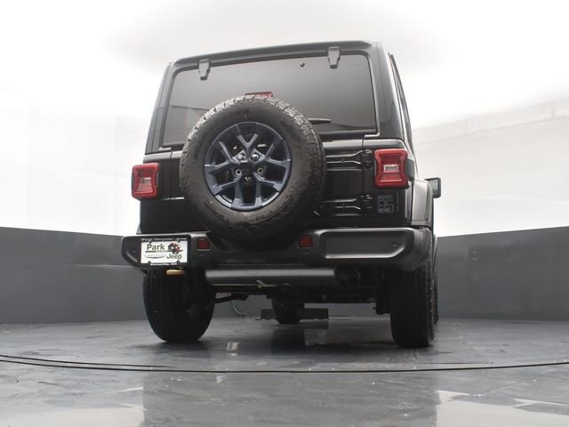 New 2026 Black Clear-Coat Exterior Paint Jeep 85th Anniversary Edition image 23
