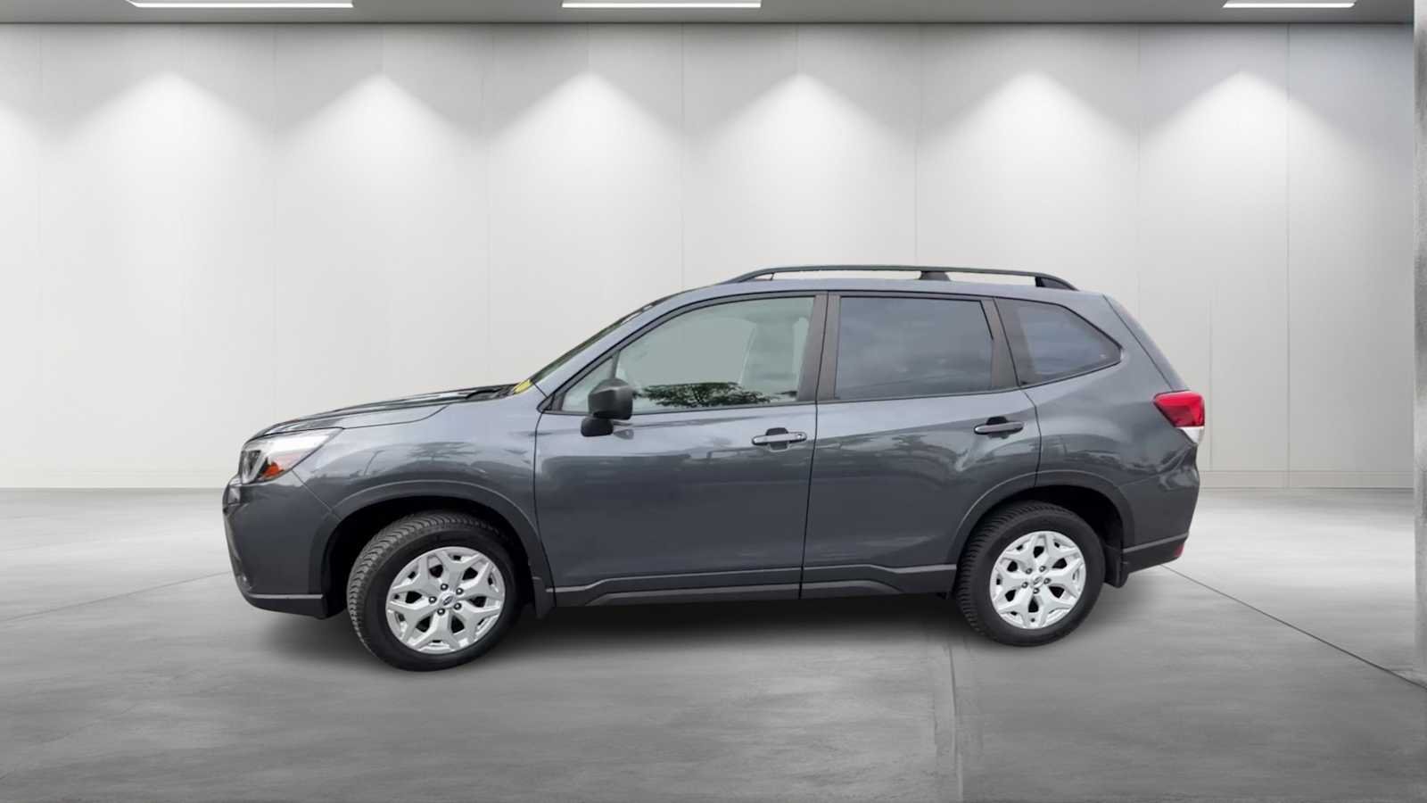 Used 2021 Magnetite Gray Metallic Subaru  image 4
