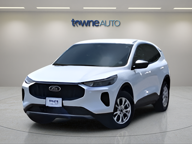Used 2023 White Ford Active image 2