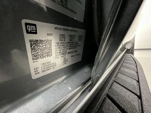 Used 2022 Gray GMC AT4 image 34