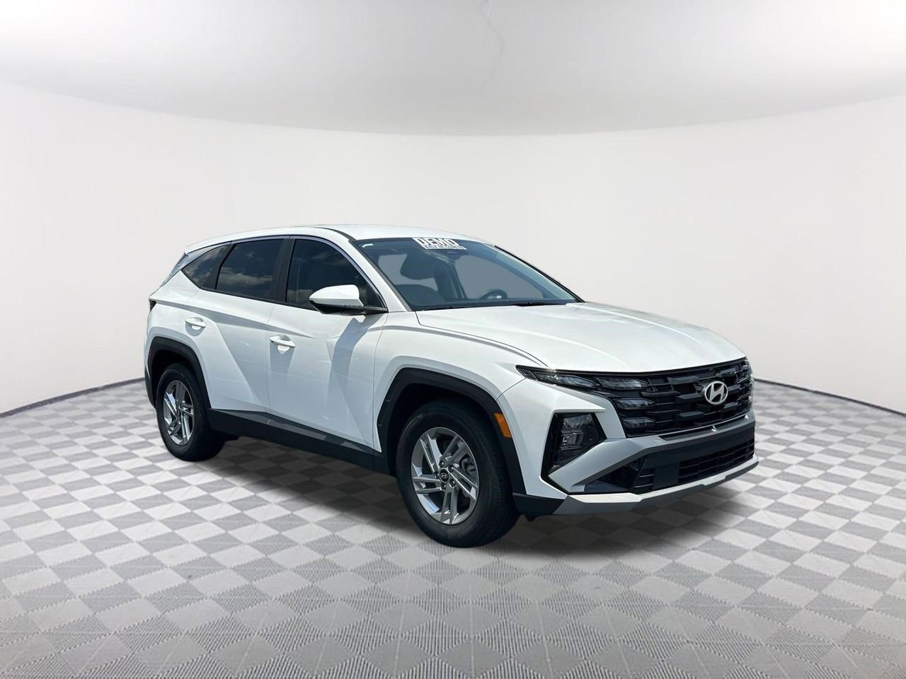 New 2025 Serenity White Pearl Hyundai SE image 3