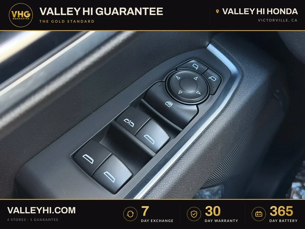 Used 2026 Summit White Chevrolet LT image 30