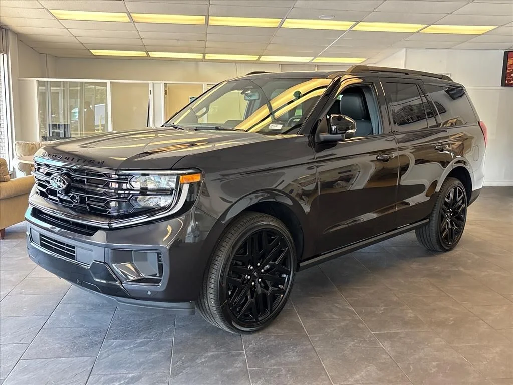 New 2026 Dark Matter Gray Metallic Ford Platinum® image 3