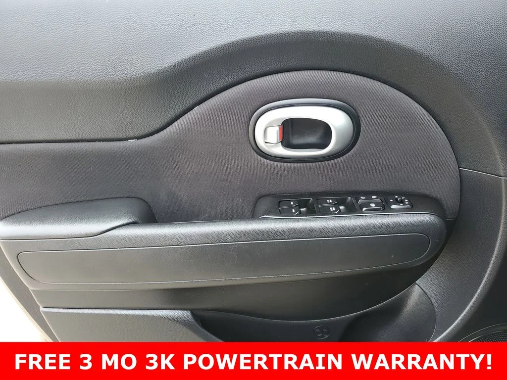 2015 Kia Soul + - Photo 19