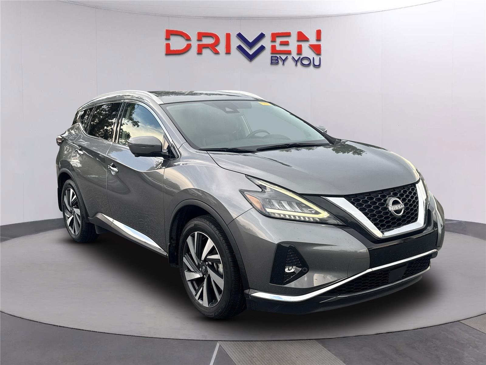 Used 2023 Gun Metallic Nissan SL image 2