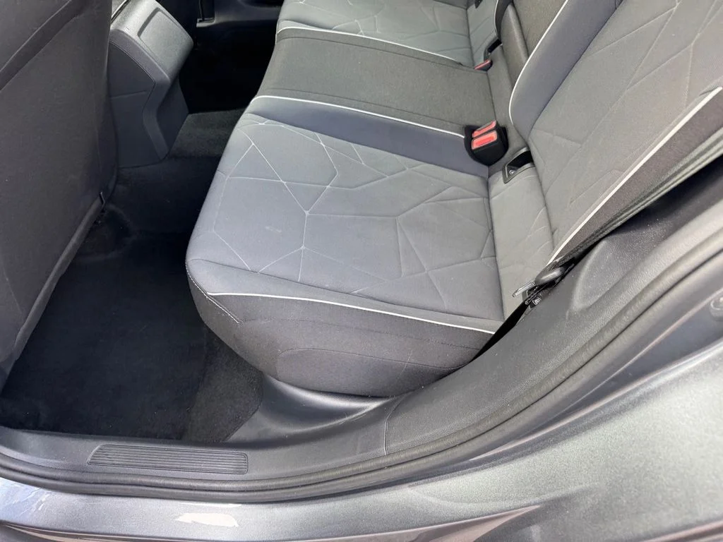 Used 2025  Volkswagen 1.5T Sport image 9