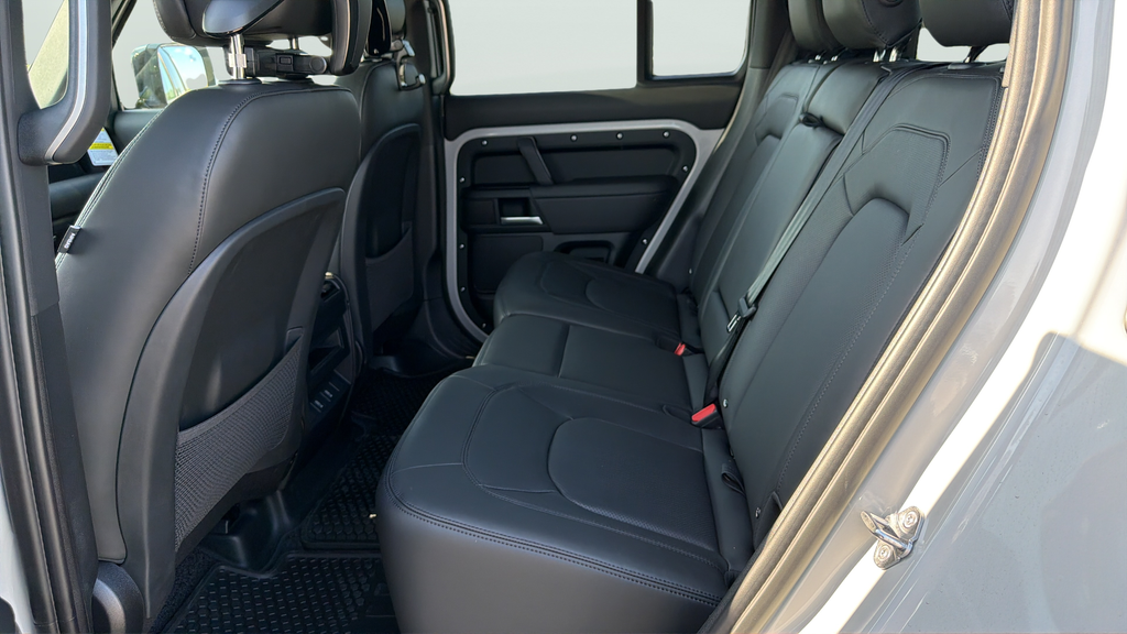 New 2026 Borasco Grey Land Rover X-Dynamic SE image 18