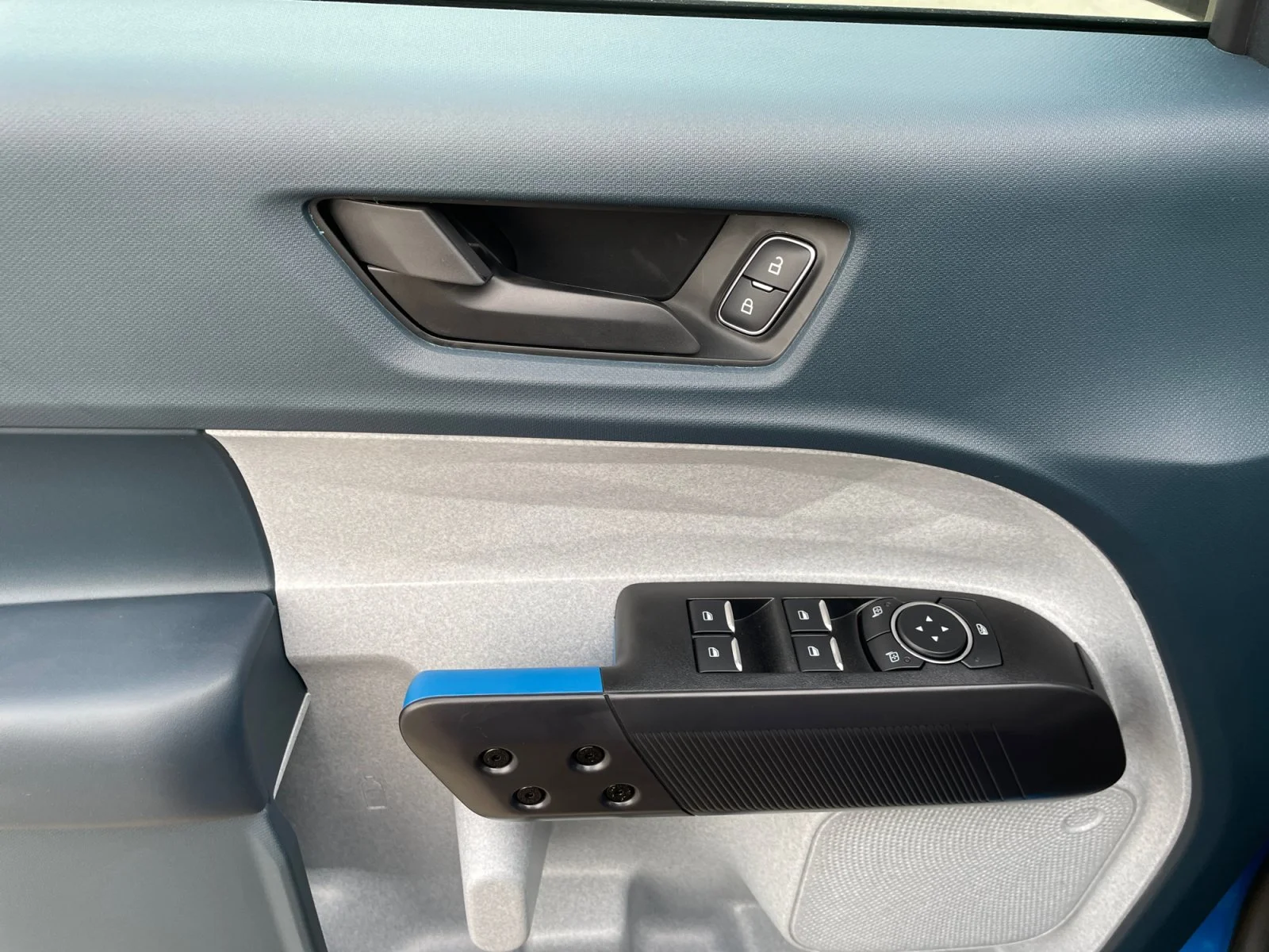 New 2026 Velocity Blue Ford XLT image 16