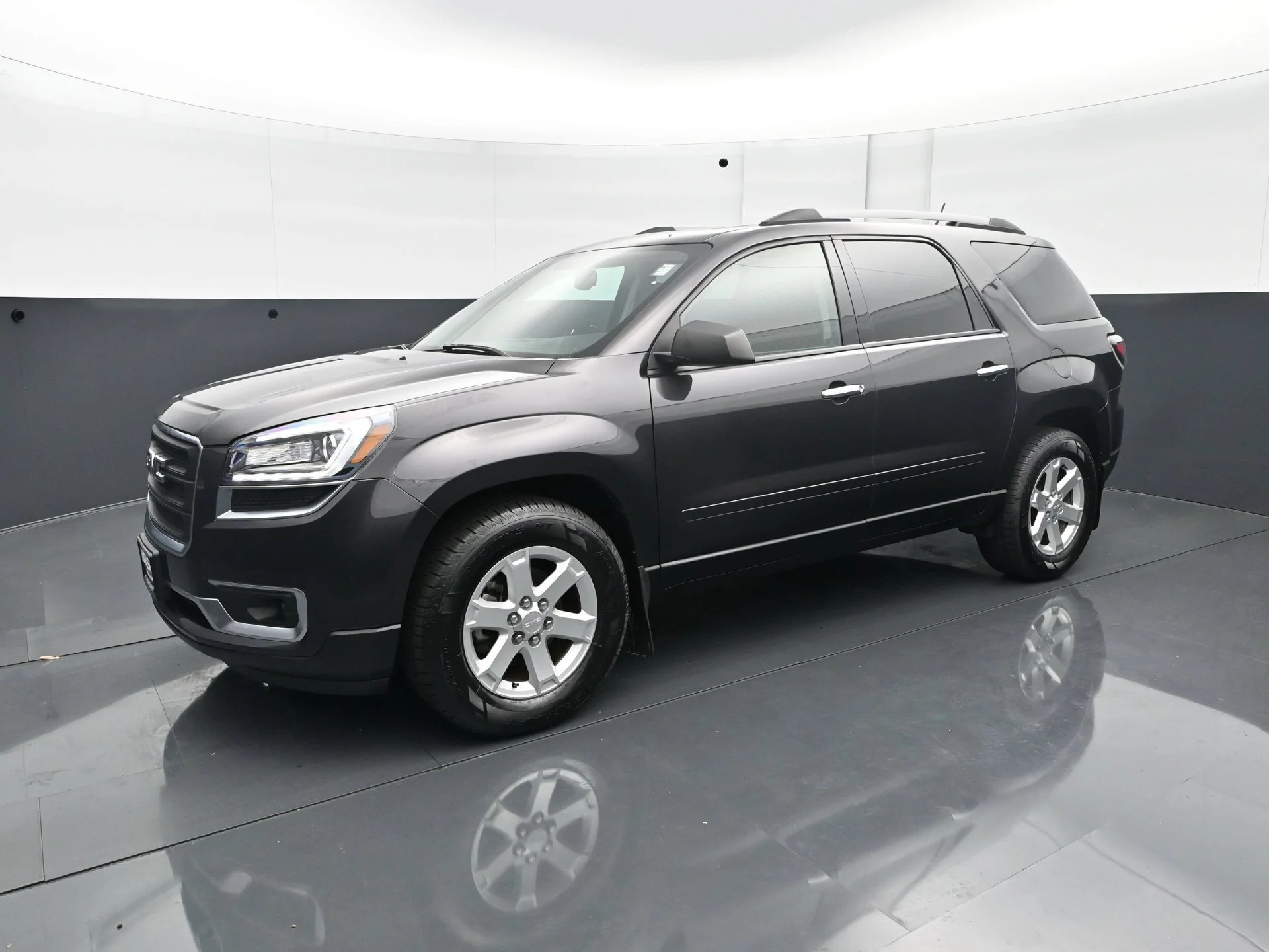 Used 2015 GMC Acadia SLE2 with VIN 1GKKVPKD9FJ365013 for sale in Bloomington, Minnesota