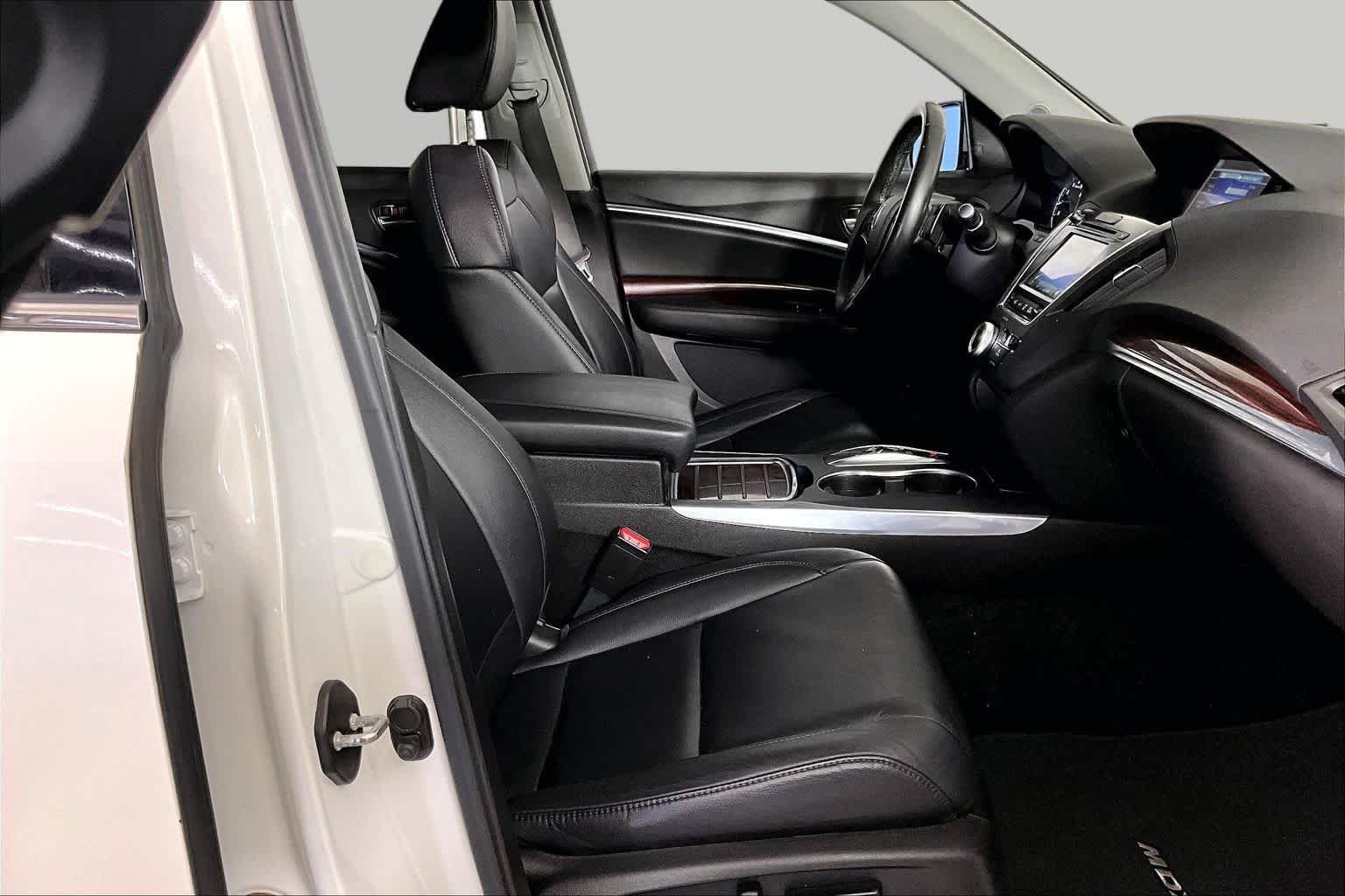 Used 2016 White Diamond Pearl Acura w/Tech image 9
