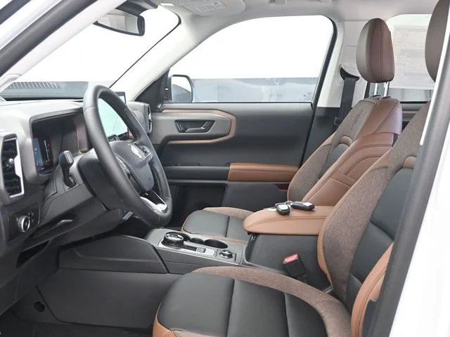 New 2026 Oxford White Ford Outer Banks® image 6