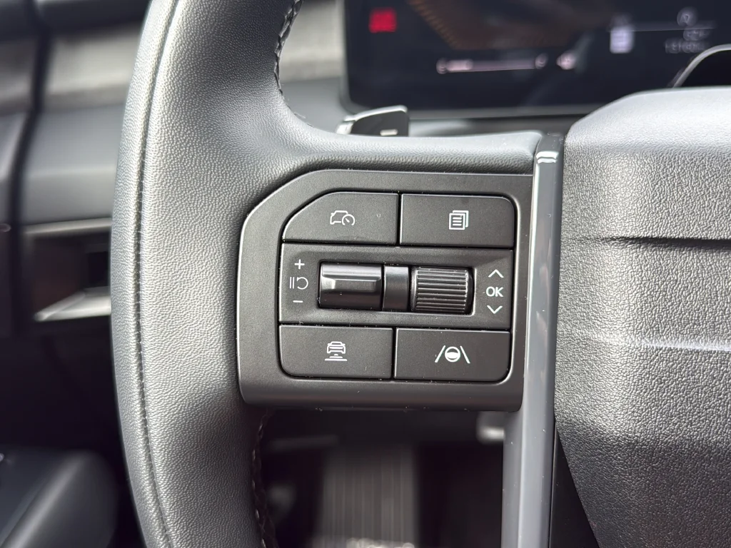 Certified Used 2027 White Kia X-Line EX image 36
