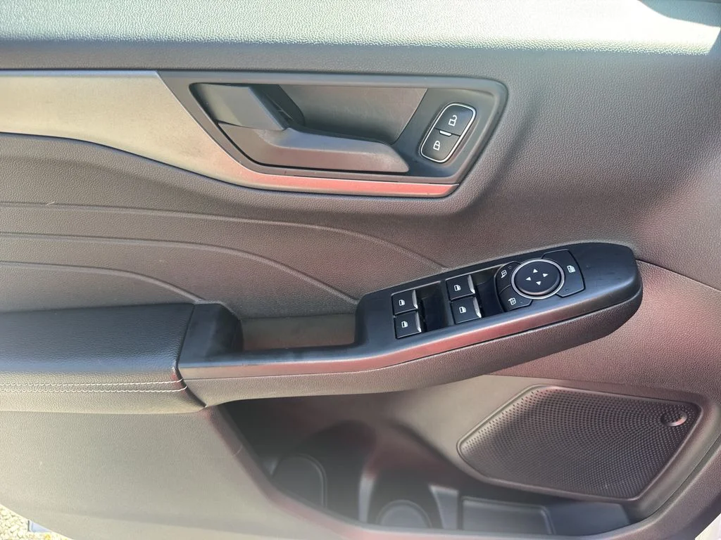 Used 2025 Silver Ford Active image 10