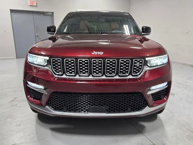 Used 2023 Red Jeep Summit Reserve image 2