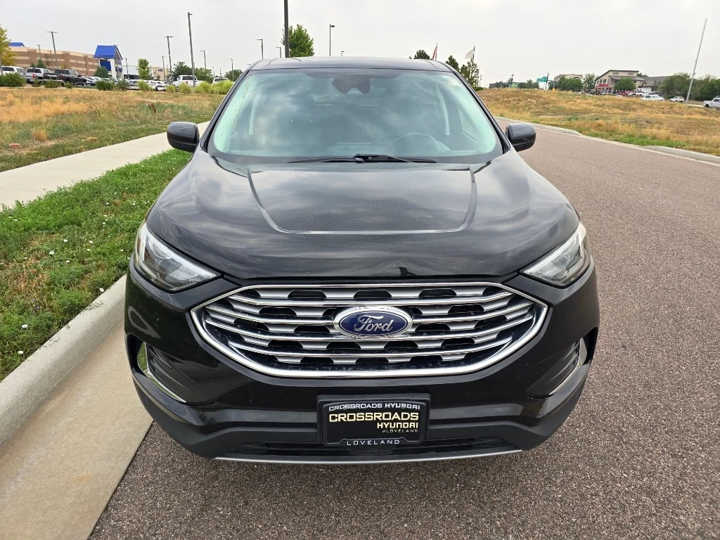 Used 2022 Agate Black Metallic Ford SEL image 8