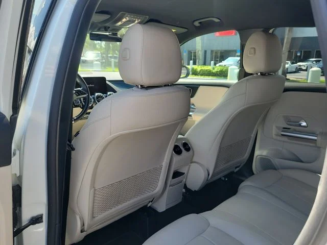 Used 2025 White Mercedes-Benz GLA 250 image 11