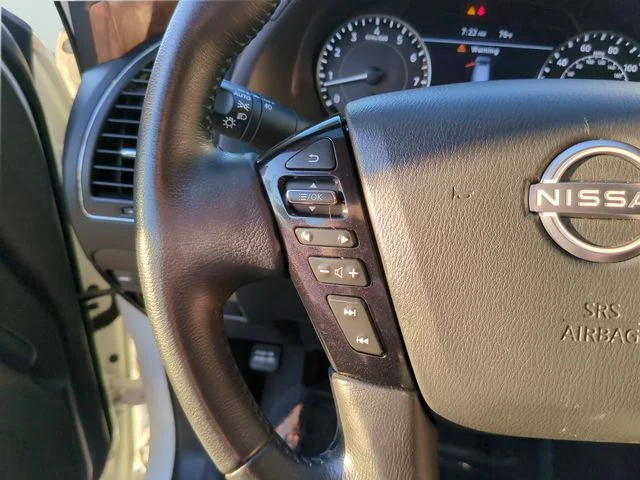 Used 2022 White Nissan SL image 32