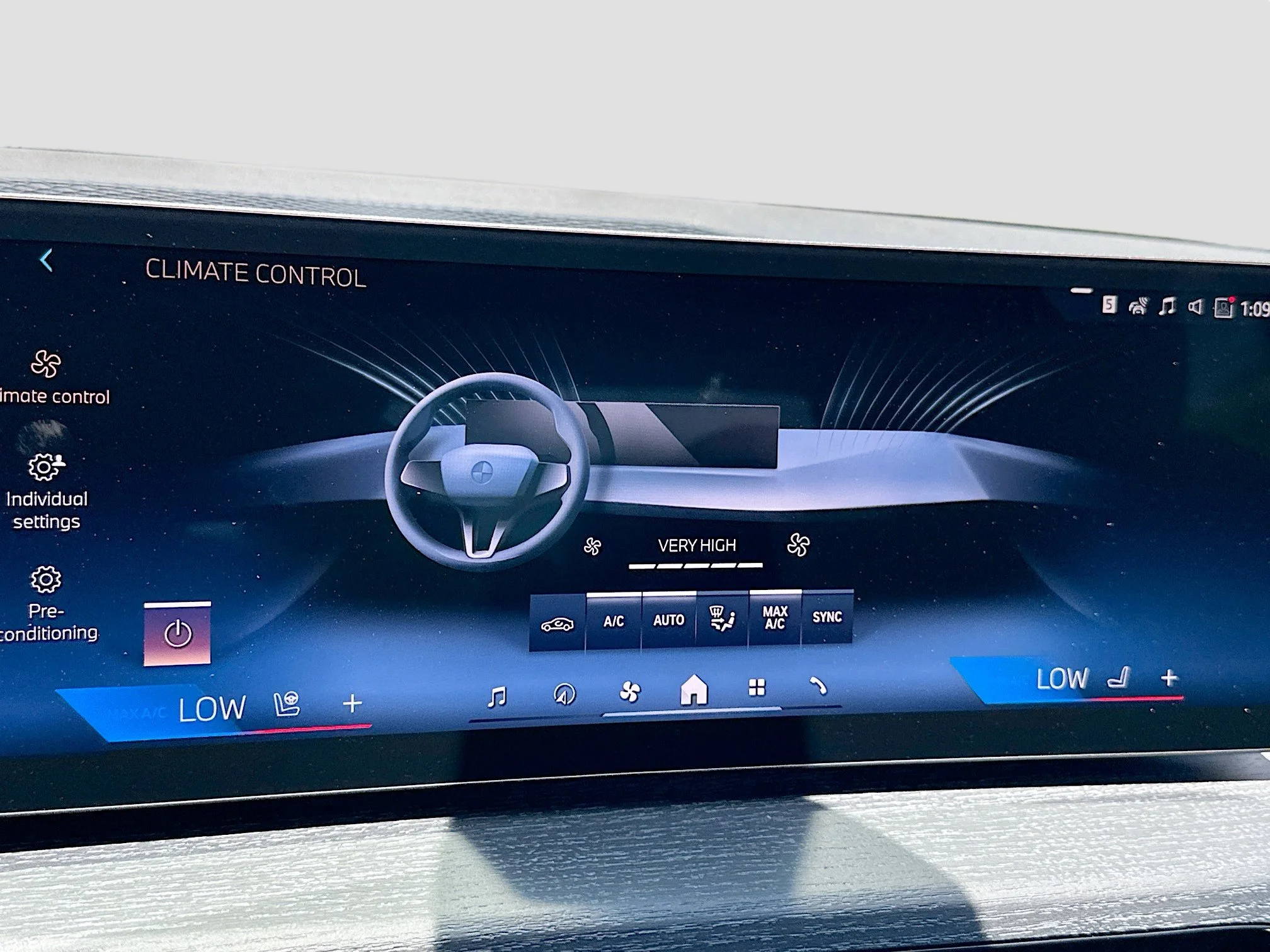 2025 BMW 3 Series 330i - Photo 15