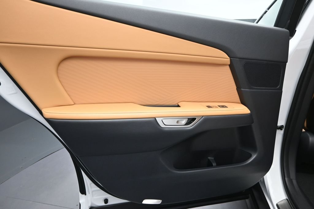 New 2026 Ultra White Lexus ES 350e PREMIUM image 15