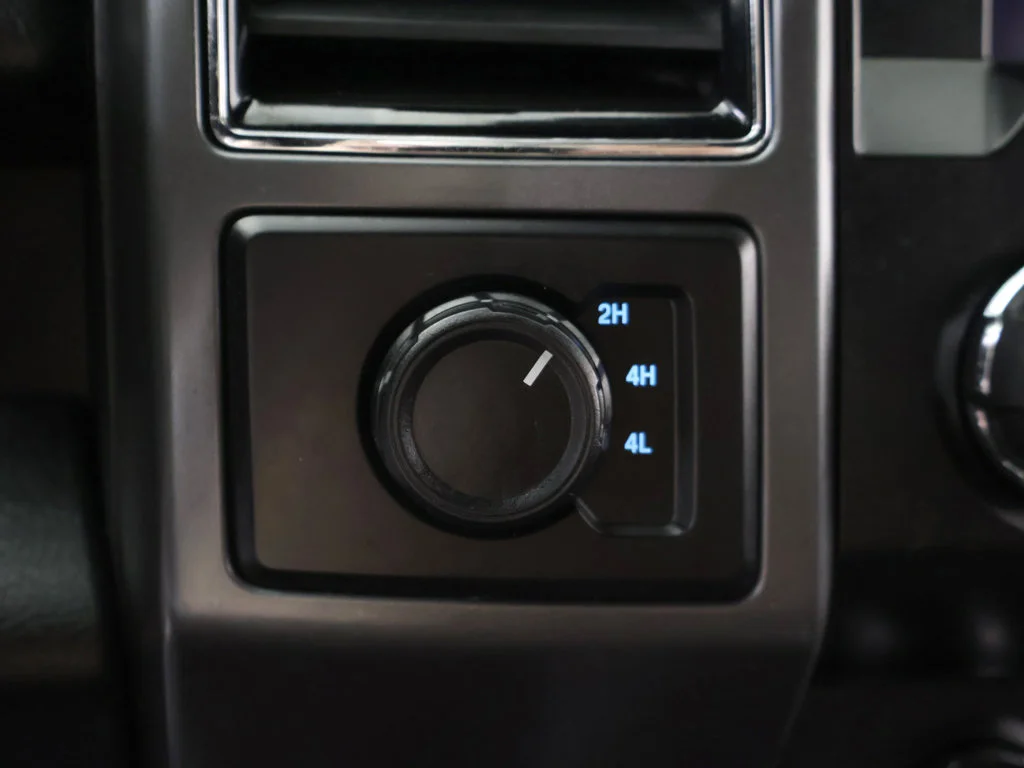 Used 2020 Silver Ford XLT image 40