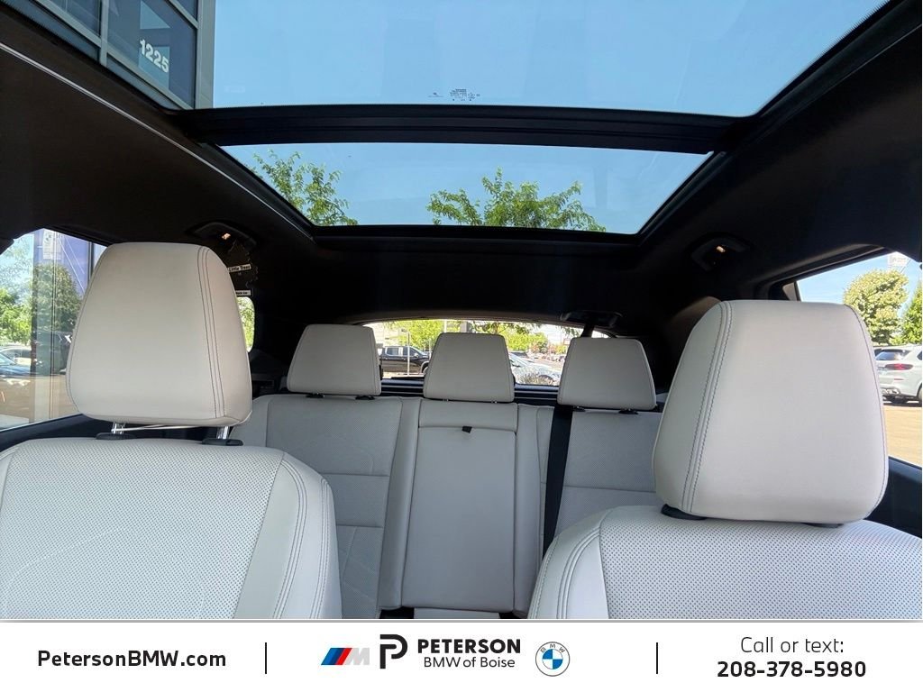Used 2023 Black BMW xDrive28i image 33