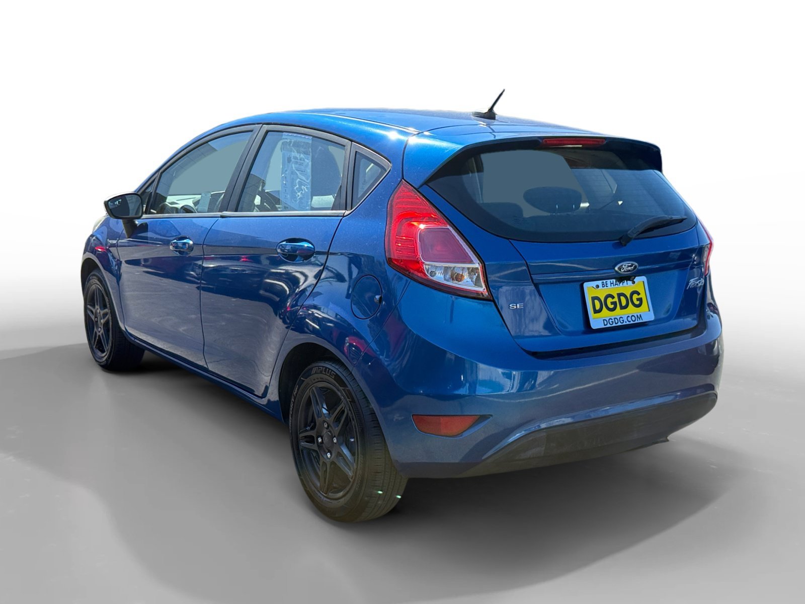 Used 2019 Lightning Blue Metallic Ford SE image 3