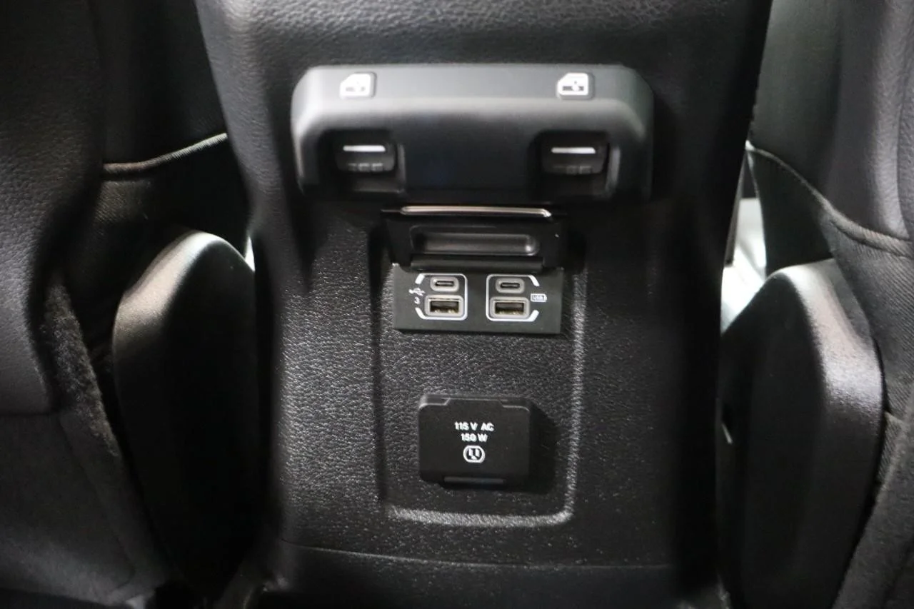 Used 2020 Granite Crystal Metallic Clear Coat Jeep Rubicon image 20