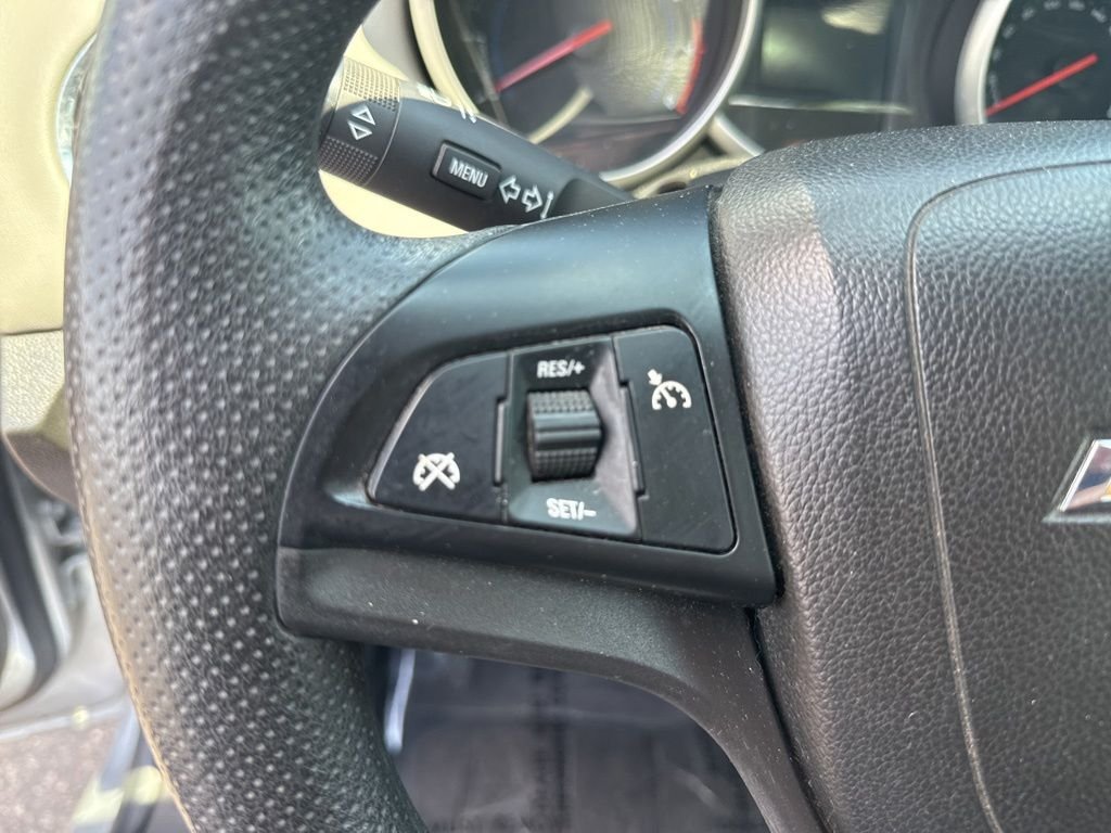Used 2013 Silver Chevrolet LS image 15