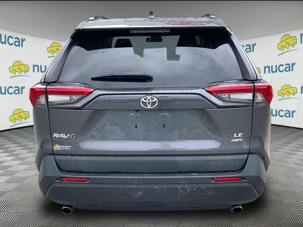 Used 2021 Gray Toyota LE image 3