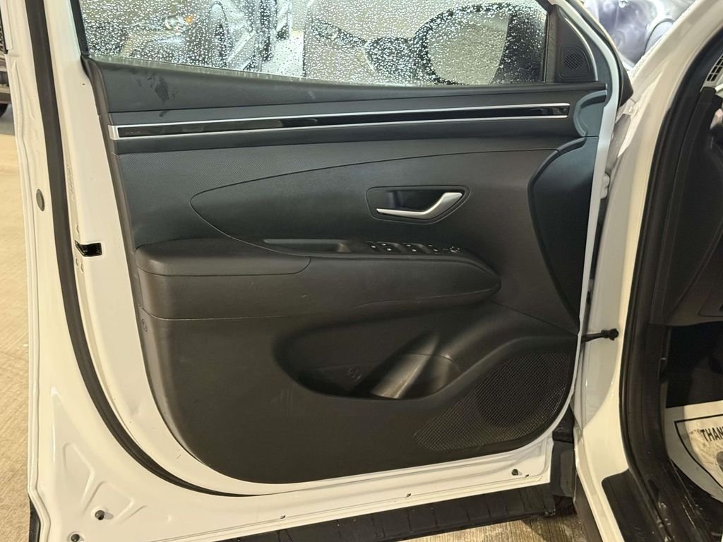 Used 2023 White Hyundai SEL image 28