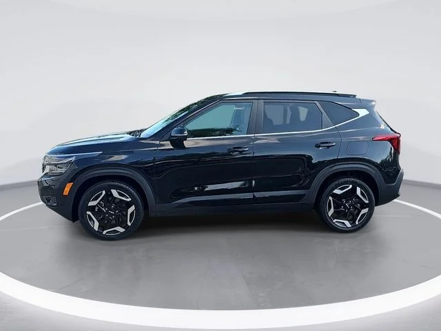 Used 2024 Black Kia SX image 2