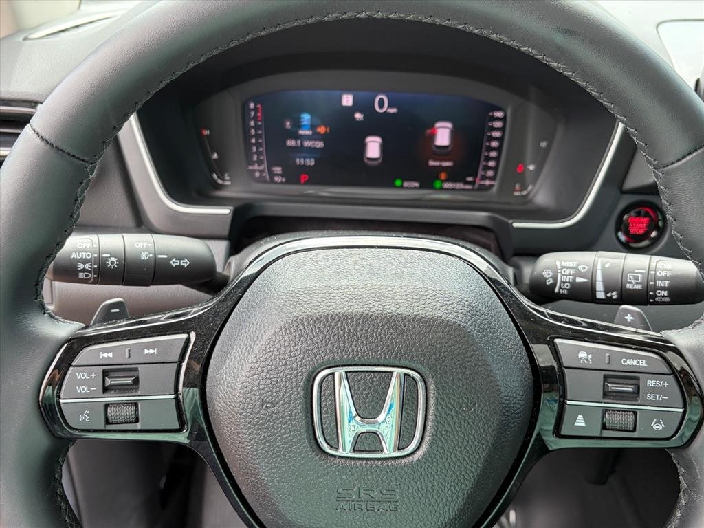 Used 2026 Modern Steel Metallic Honda Touring image 17